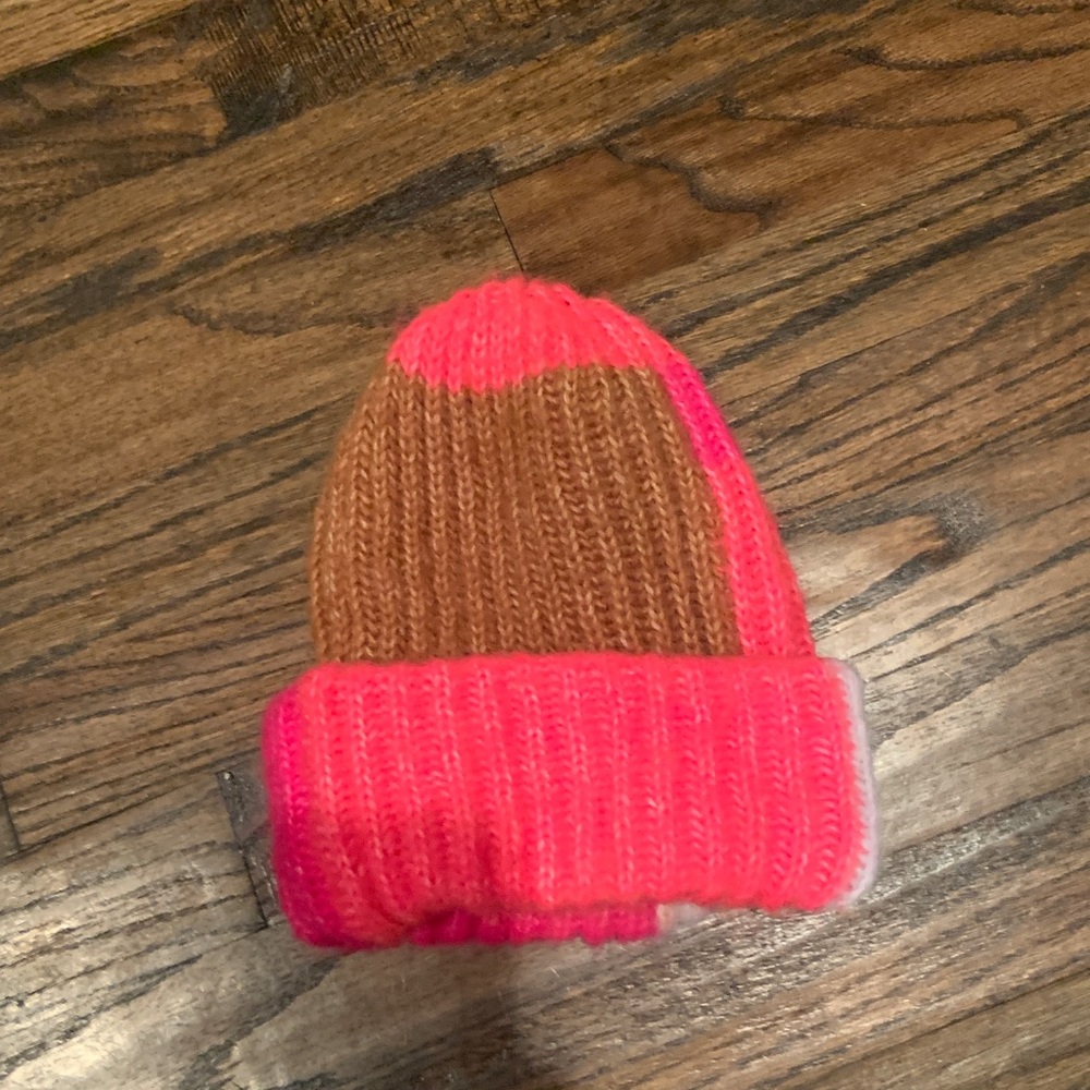 Wild fable Brown and pink beanie